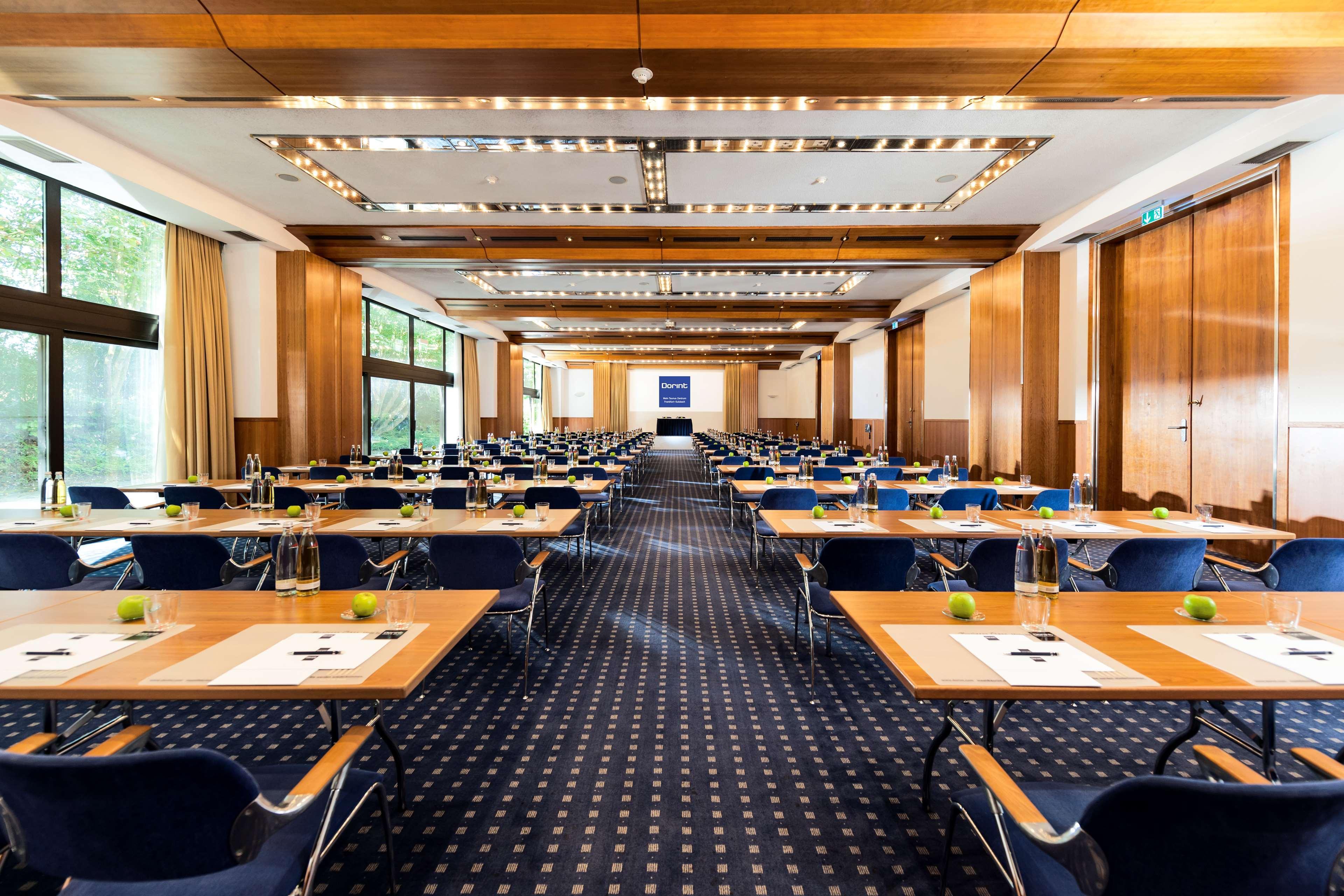 Dorint Main Taunus Zentrum Frankfurt Sulzbach Зульцбах Экстерьер фото