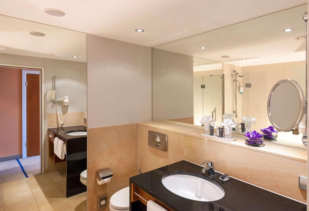 Dorint Main Taunus Zentrum Frankfurt Sulzbach Зульцбах Экстерьер фото